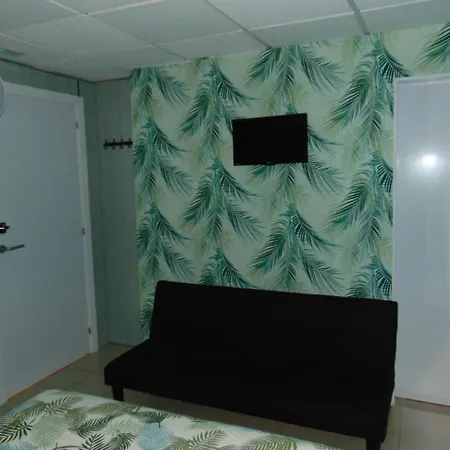 Konukevi Coral